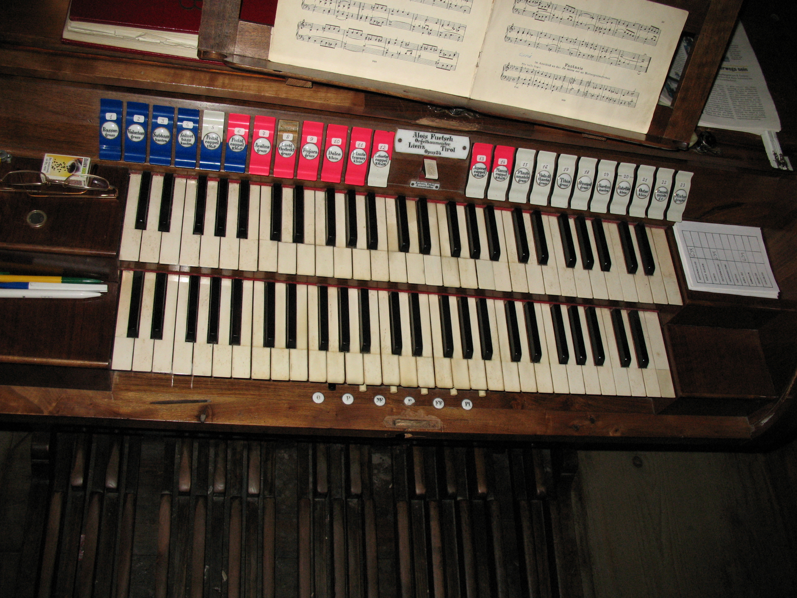 Spieltisch Spieltisch